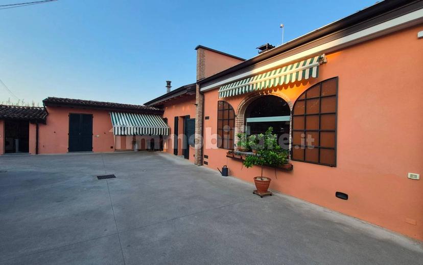 Quadrilocale viale Giacomo Matteotti 18, Centro, Carpaneto Piacentino — foto 9 di 62
