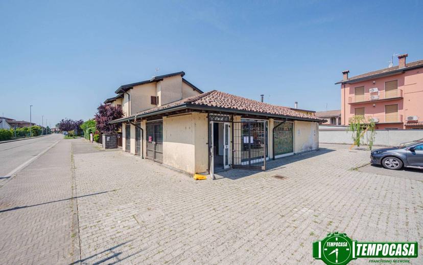 Villa unifamiliare via Roma, Centro, Travacò Siccomario — foto 10 di 14