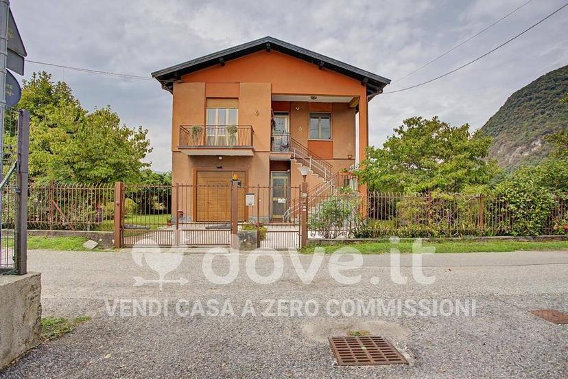 Terratetto unifamiliare via Molino 22, Laveno, Laveno-Mombello — foto 3 di 51