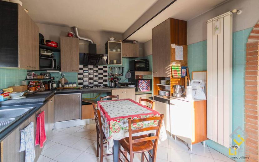 Quadrilocale via 25 Aprile 25, Galliate — foto 4 di 27