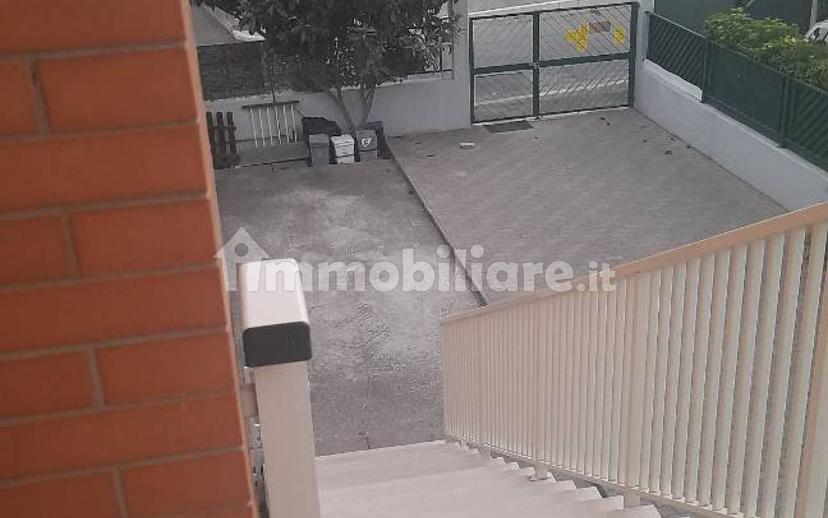 Villa bifamiliare via Giuseppe Saragat 7, Centro, Campomarino — foto 4 di 6