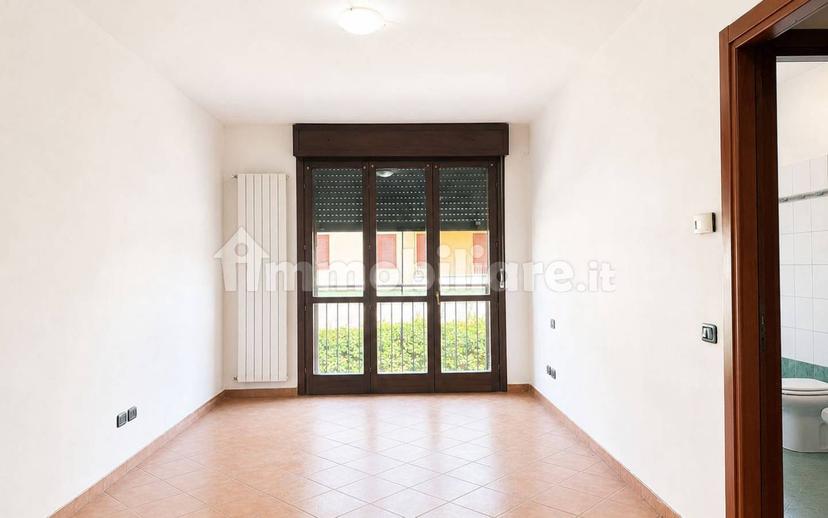 Appartamento via Papa Giovanni Paolo II 5, Landriano — foto 11 di 18