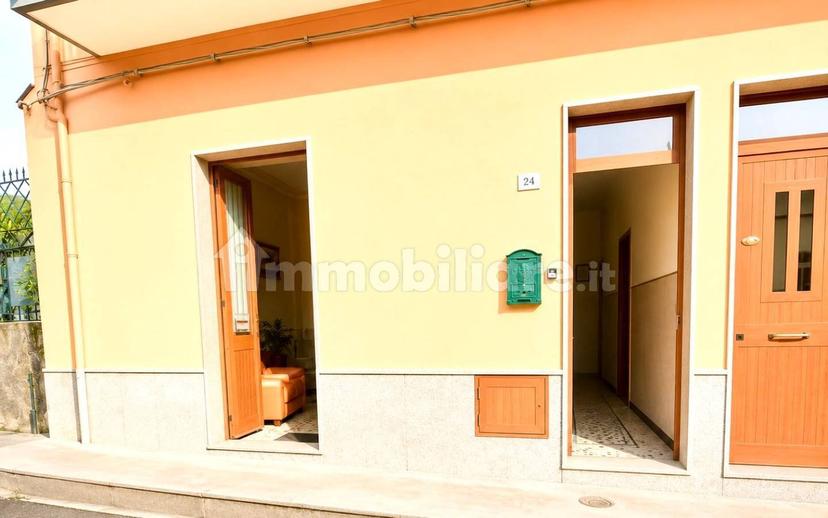 Terratetto plurifamiliare via Pasteria, Calatabiano