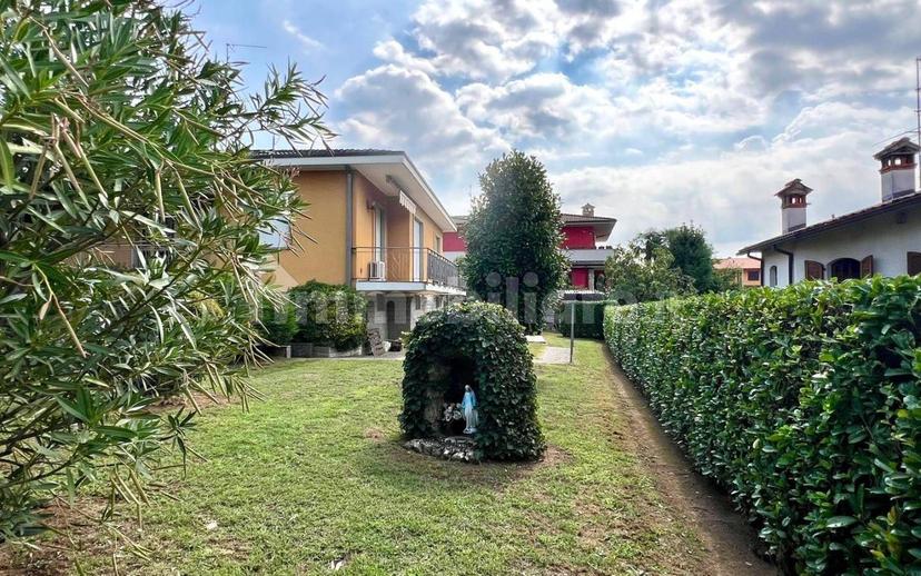 Villa unifamiliare via Ferdinando Magellano, Albano Sant'Alessandro — foto 6 di 8