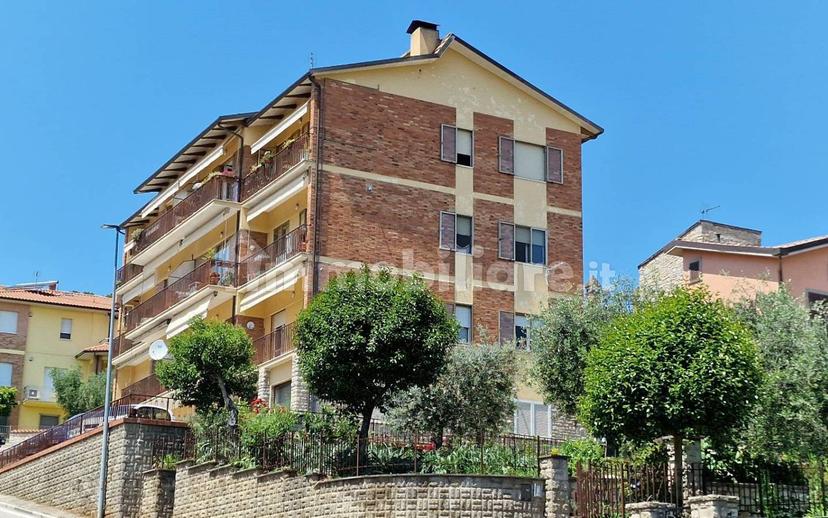 Trilocale via Carlo Cattaneo, San Mariano, Corciano — foto 13 di 44