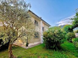 Villa unifamiliare via Veneto, Centro, Concesio