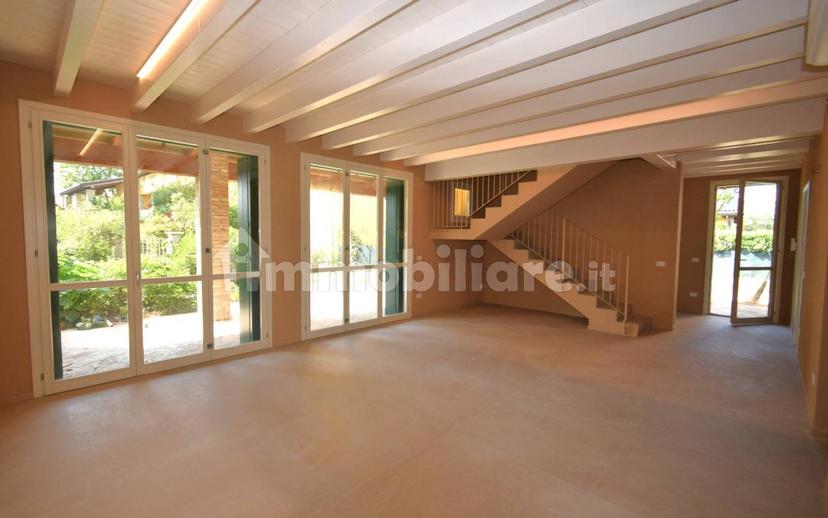 Villa bifamiliare, ottimo stato, 251 m², Vigatto, Parma — foto 5 di 31