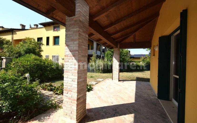 Villa bifamiliare, ottimo stato, 251 m², Vigatto, Parma — foto 17 di 31