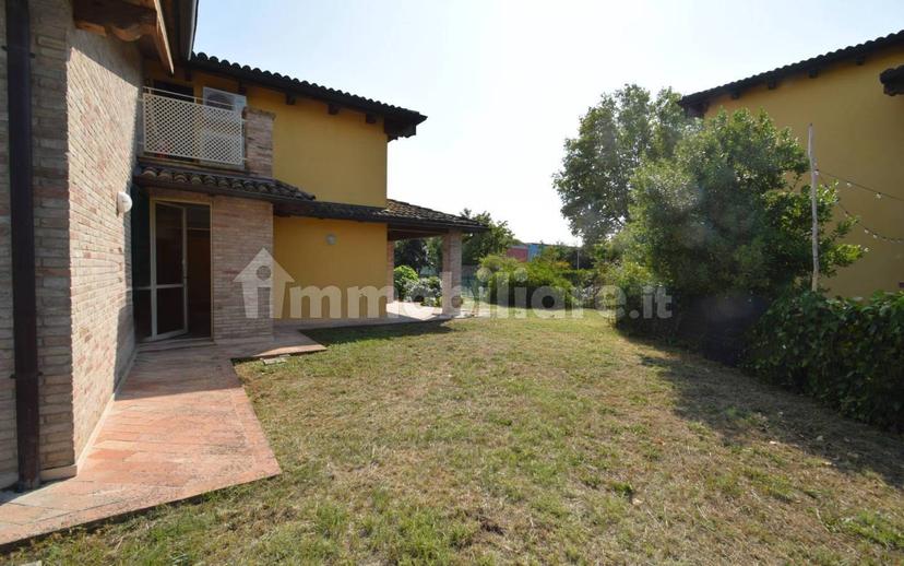 Villa bifamiliare, ottimo stato, 251 m², Vigatto, Parma — foto 20 di 31