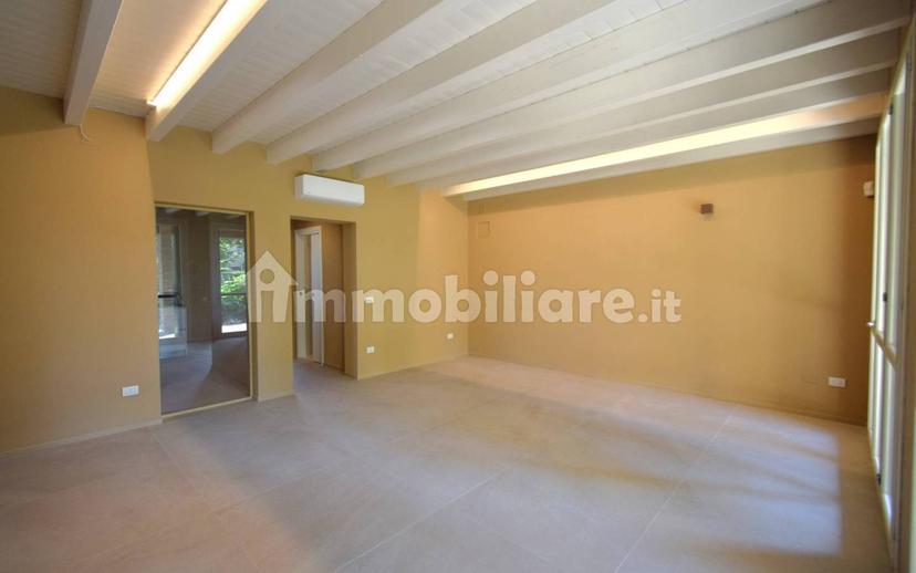 Villa bifamiliare, ottimo stato, 251 m², Vigatto, Parma — foto 4 di 31