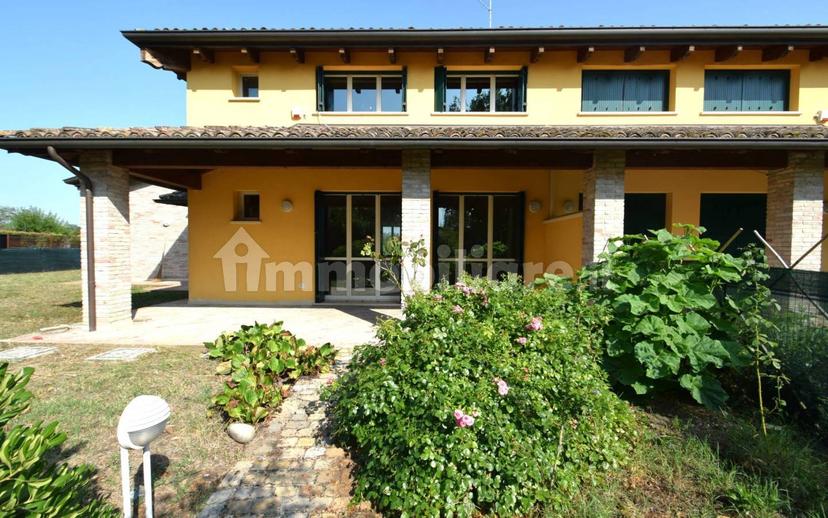 Villa bifamiliare, ottimo stato, 251 m², Vigatto, Parma — foto 24 di 31