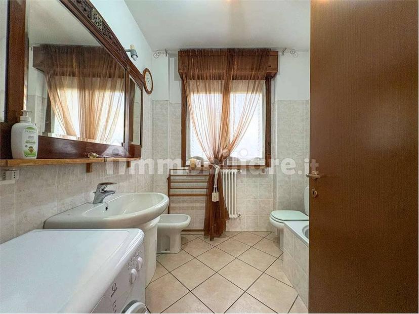 Trilocale via Giuseppe Mosca, 12/B, Centro, Chiavenna — foto 2 di 16