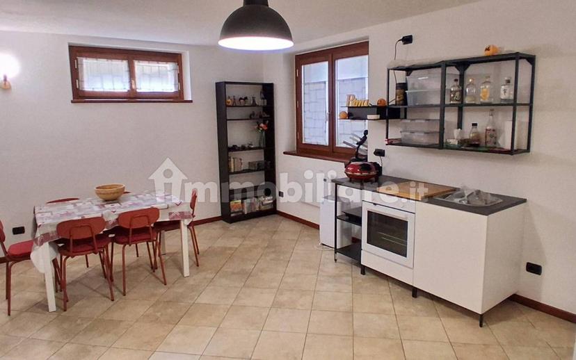 Villa bifamiliare via Francesco Petrarca 17, Rogoredo Valaperta Rimoldo, Casatenovo — foto 2 di 41