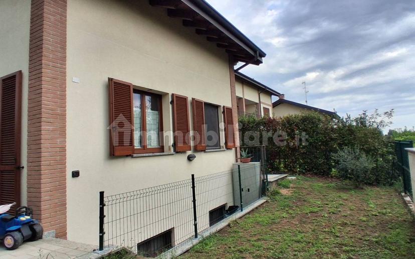Villa bifamiliare via Francesco Petrarca 17, Rogoredo Valaperta Rimoldo, Casatenovo — foto 22 di 41
