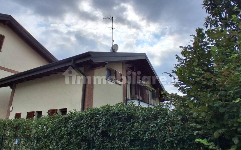 Villa bifamiliare via Francesco Petrarca 17, Rogoredo Valaperta Rimoldo, Casatenovo — foto 3 di 41