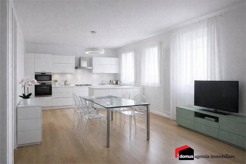 Appartamento via Santa Maria Maddalena, Centro, Thiene — foto 7 di 19