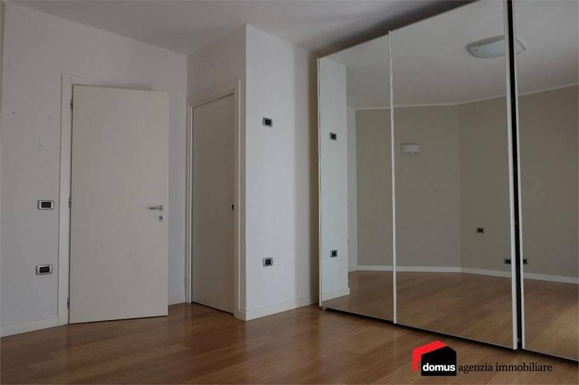 Appartamento via Santa Maria Maddalena, Centro, Thiene — foto 9 di 19