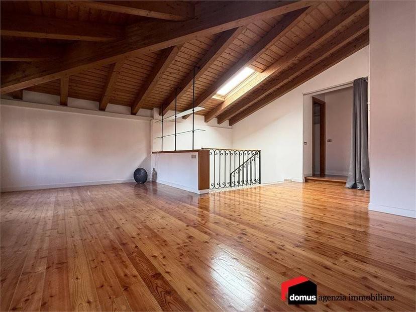 Appartamento su più livelli, Centro, Thiene — foto 10 di 20