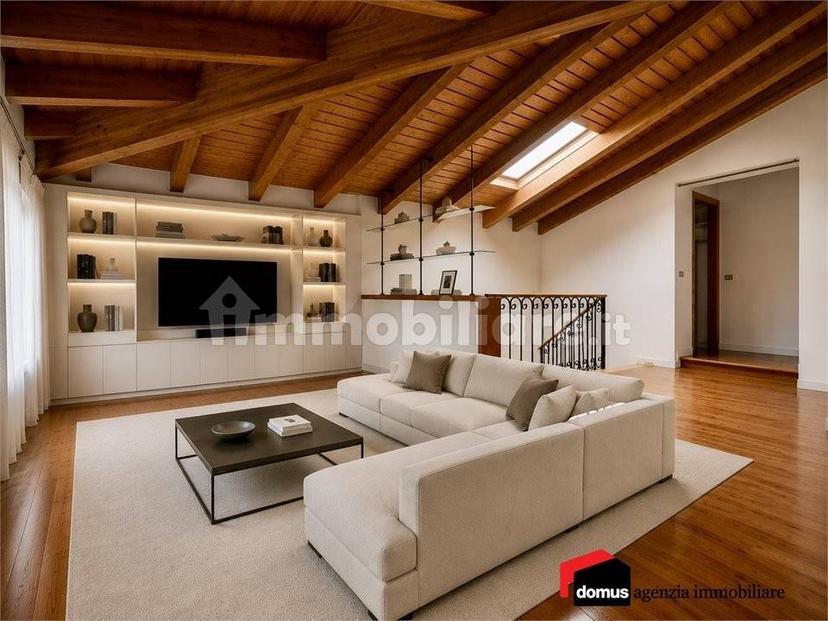 Appartamento su più livelli, Centro, Thiene — foto 11 di 20