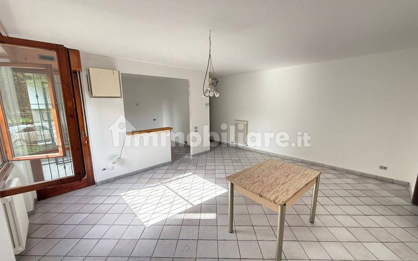 Trilocale via Monte Rosa 25, Centro, Giussano — foto 2 di 20