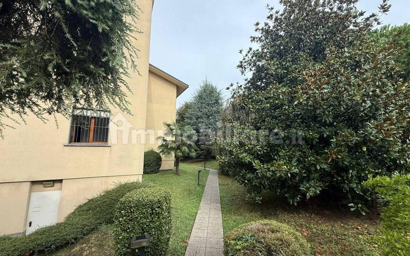 Trilocale via Monte Rosa 25, Centro, Giussano — foto 3 di 20