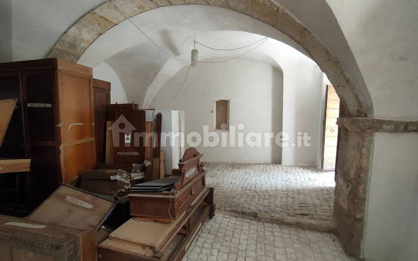 Trilocale ottimo stato, primo piano, Villa Comunale, L'Aquila — foto 32 di 50
