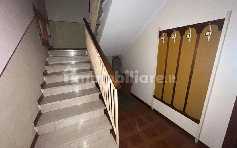 Villa a schiera viale Luigi Cherubini 4, Centro, Reggiolo — foto 2 di 22