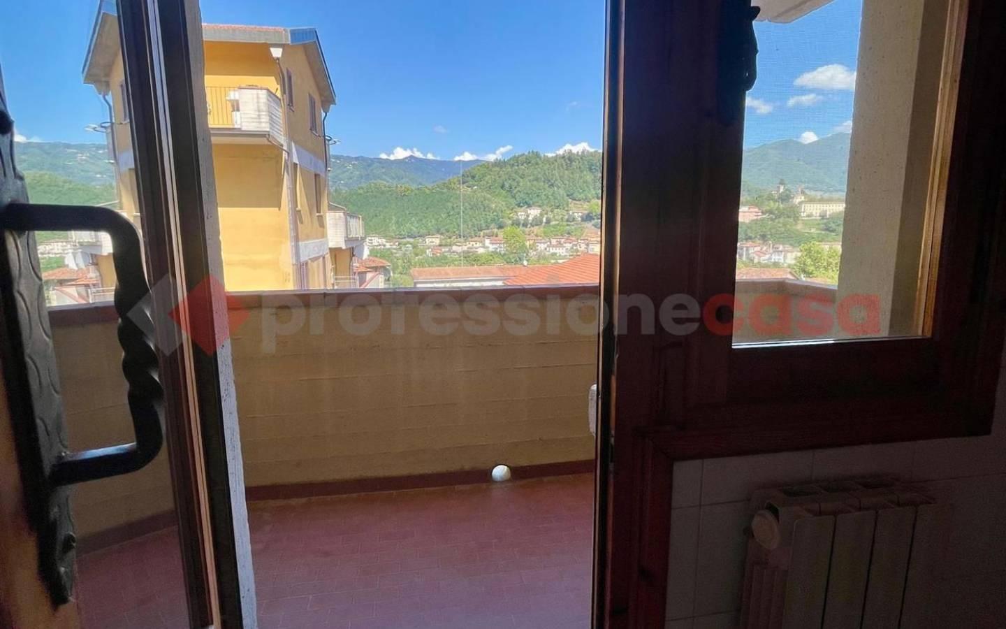 Trilocale via del Colletto , 5, Centro, Castelnuovo di Garfagnana