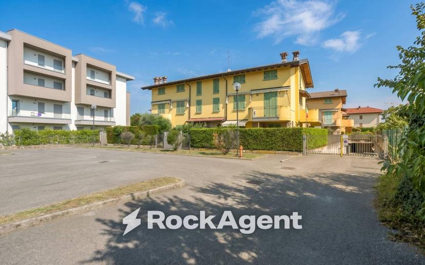 Trilocale via Marco Polo, 25, Centro, Dalmine — foto 16 di 32