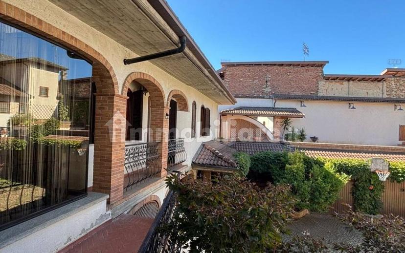 Appartamento piazza Santa Maria 13, Centro, Peveragno — foto 3 di 32