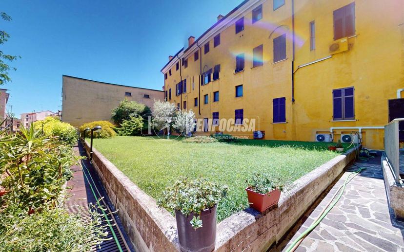 Trilocale via Massari 14, Centro, Mantova — foto 6 di 32