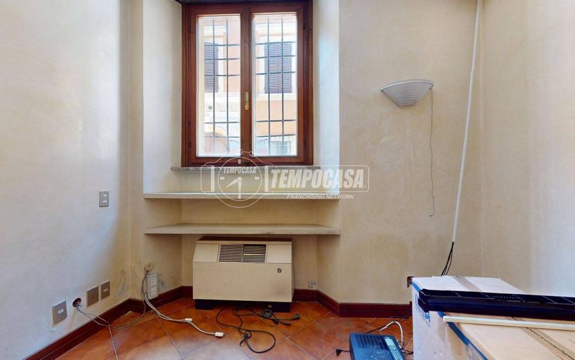 Trilocale via Massari 14, Centro, Mantova — foto 19 di 32