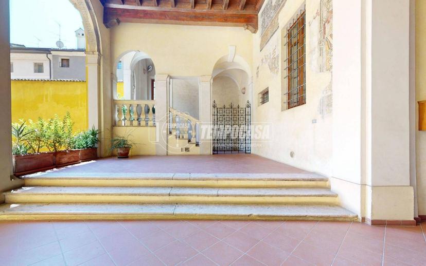 Trilocale via Massari 14, Centro, Mantova — foto 29 di 32