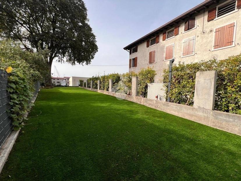 Trilocale Località Marinoni 6, Broglie, Peschiera del Garda — foto 40 di 41