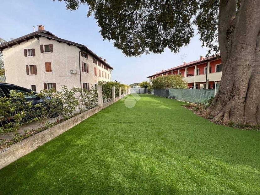 Trilocale Località Marinoni 6, Broglie, Peschiera del Garda — foto 17 di 41