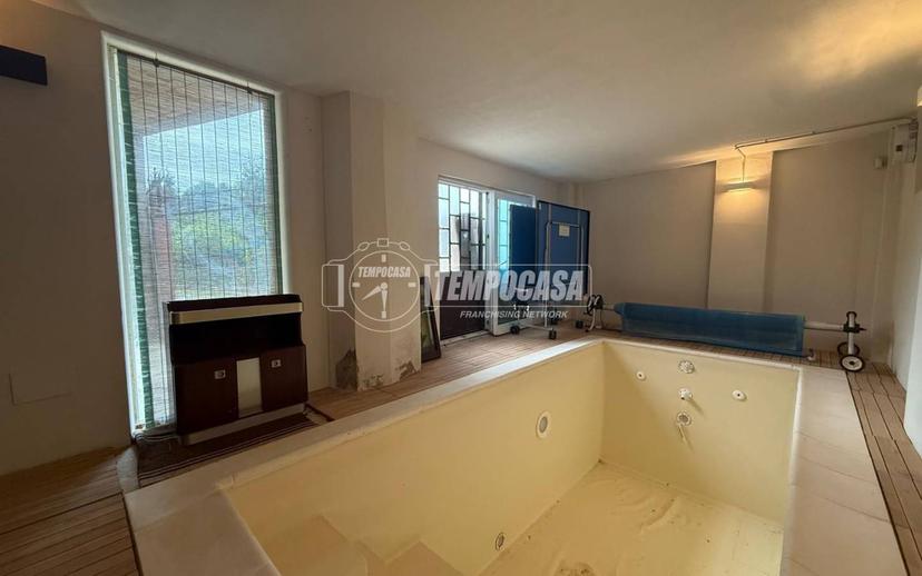 Cascina frazione Castiglione, Castiglione, Asti — foto 3 di 28