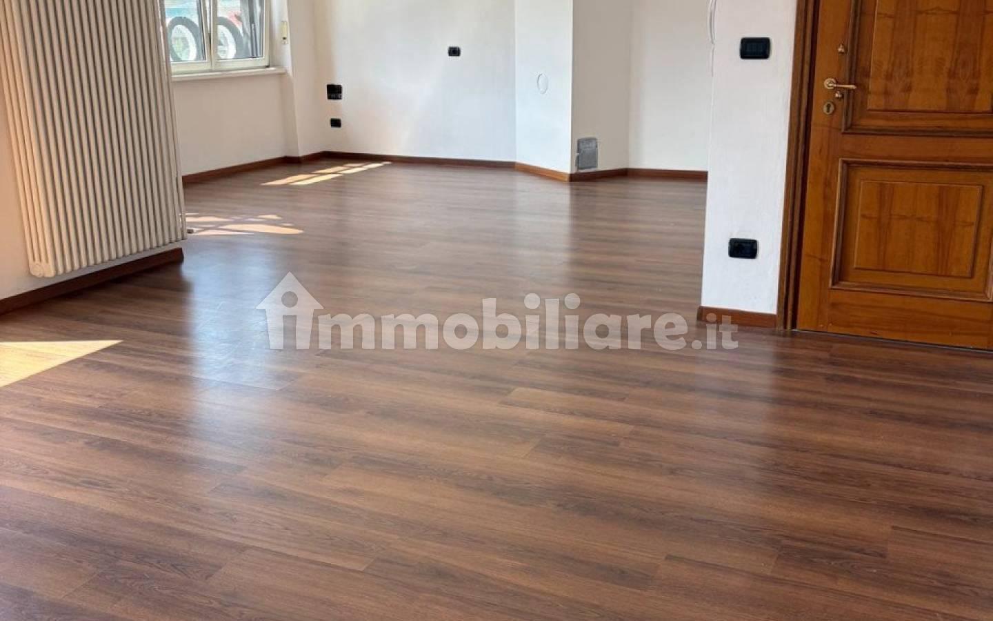 Trilocale corso Centrale, Centro, Levico Terme