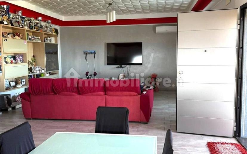 Appartamento via Tiziano 14, Villaggio Del Pino Le Ginestre, Belpasso — foto 8 di 27