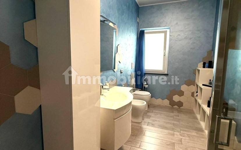 Appartamento via Tiziano 14, Villaggio Del Pino Le Ginestre, Belpasso — foto 3 di 27