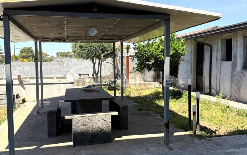 Appartamento via Tiziano 14, Villaggio Del Pino Le Ginestre, Belpasso — foto 17 di 27