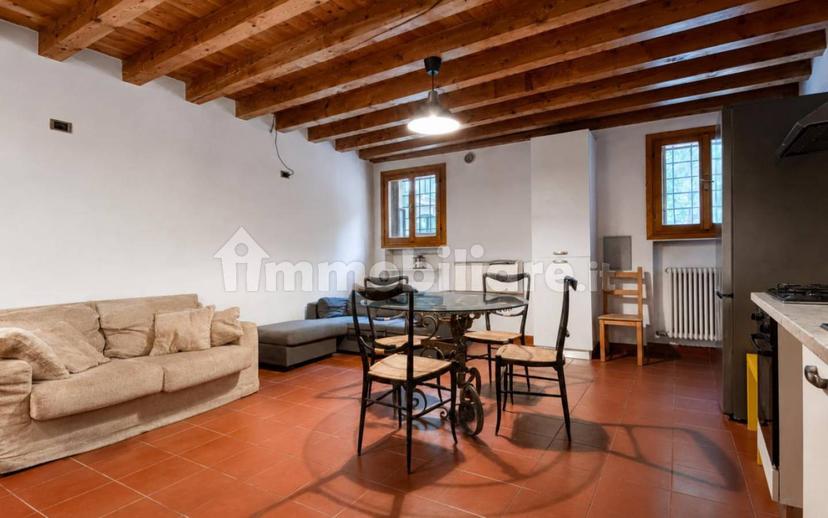 Trilocale Contrà Lodi, 27, Centro Storico, Vicenza — foto 18 di 30