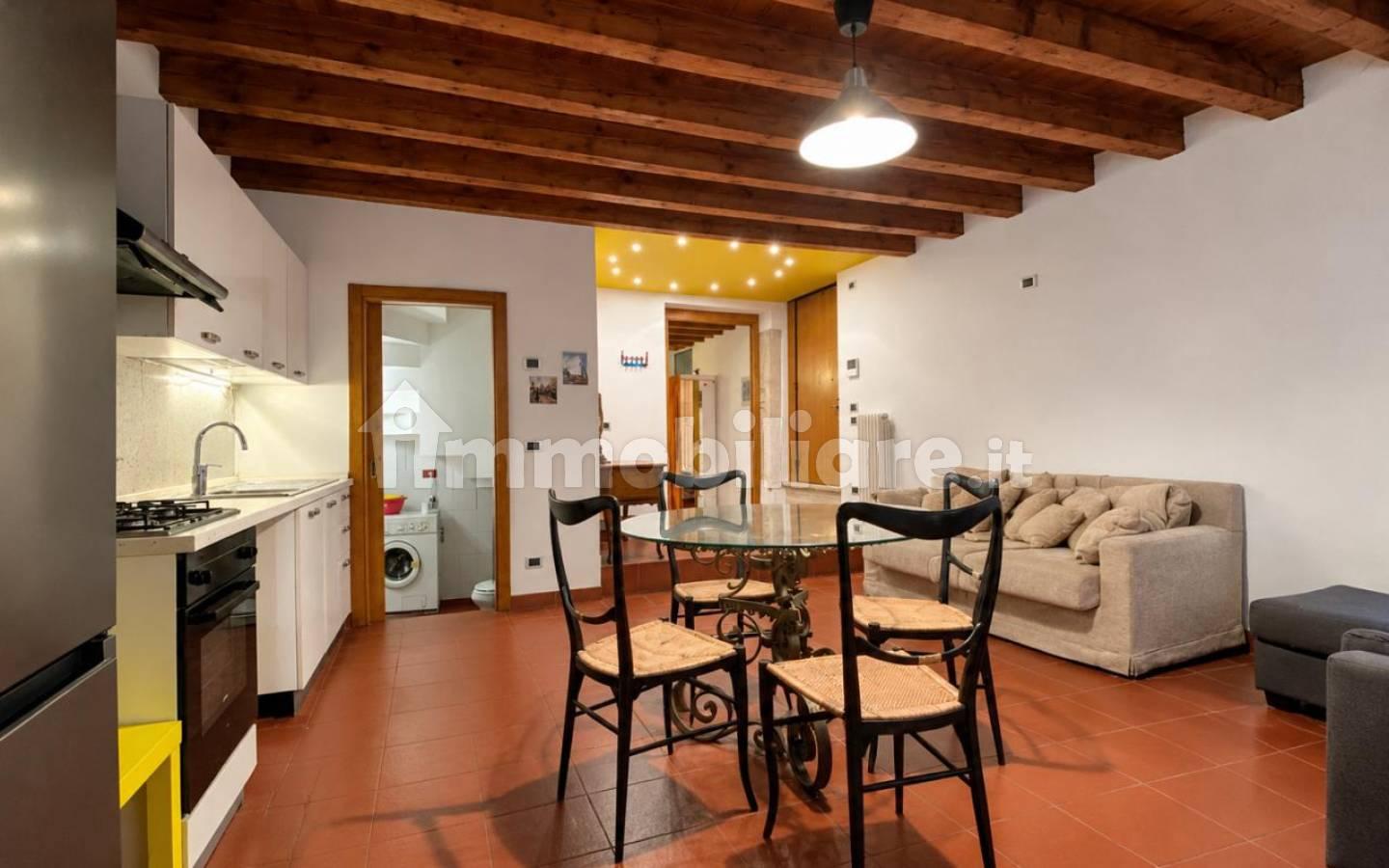 Trilocale Contrà Lodi, 27, Centro Storico, Vicenza