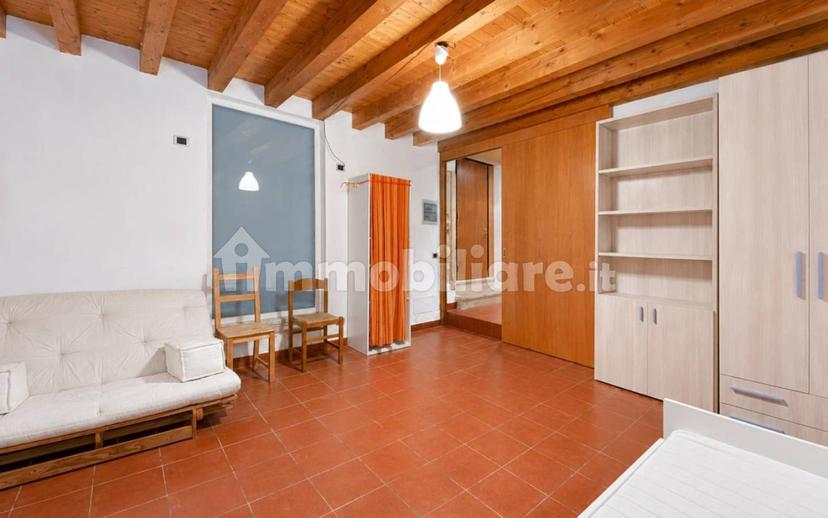 Trilocale Contrà Lodi, 27, Centro Storico, Vicenza — foto 9 di 30