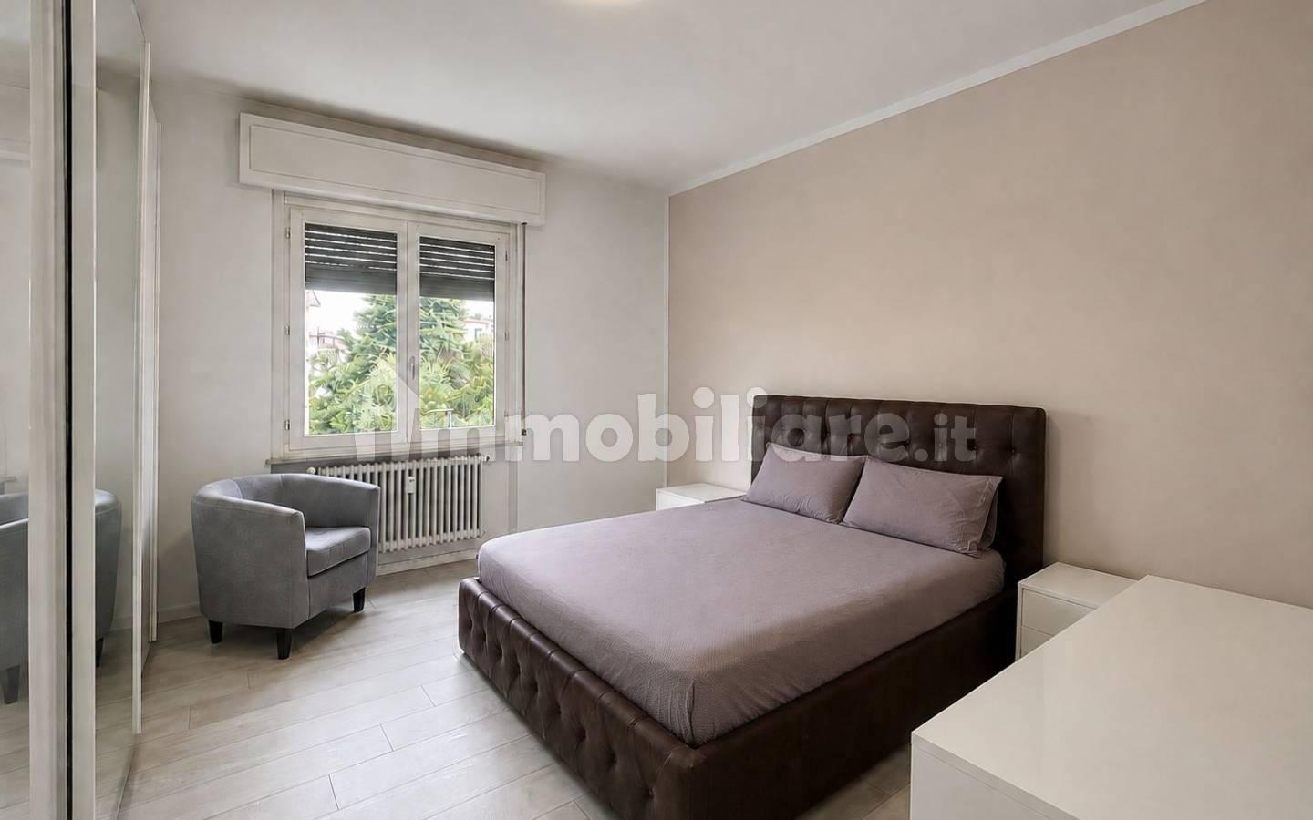 Trilocale via Lattanzio Gambara 20, Desenzano Centro, Desenzano del Garda