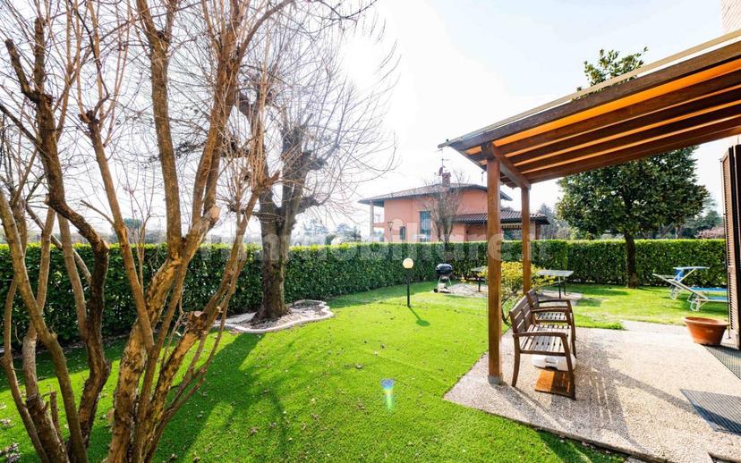 Villa a schiera via degli Albani, Centro, Mozzo — foto 24 di 75