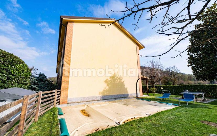 Villa a schiera via degli Albani, Centro, Mozzo — foto 21 di 75