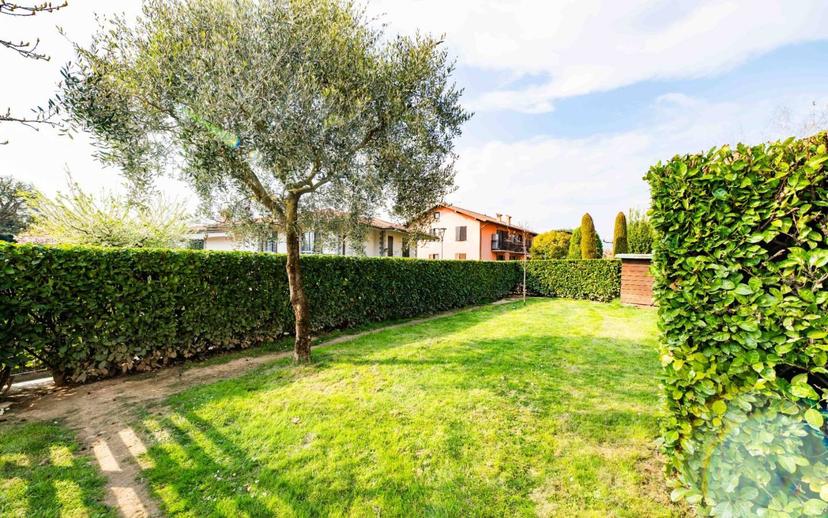 Villa a schiera via degli Albani, Centro, Mozzo — foto 53 di 75