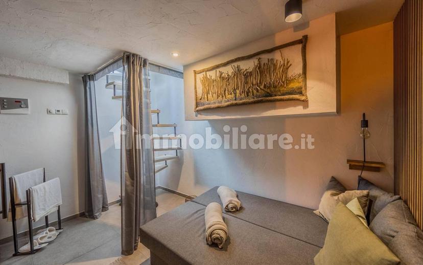 Quadrilocale via Principale, Casateia, Racines — foto 2 di 23
