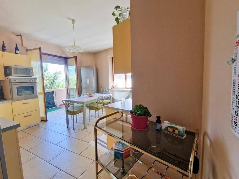 Trilocale piazza Rino Rossino 6, Centro, San Damiano d'Asti — foto 2 di 22