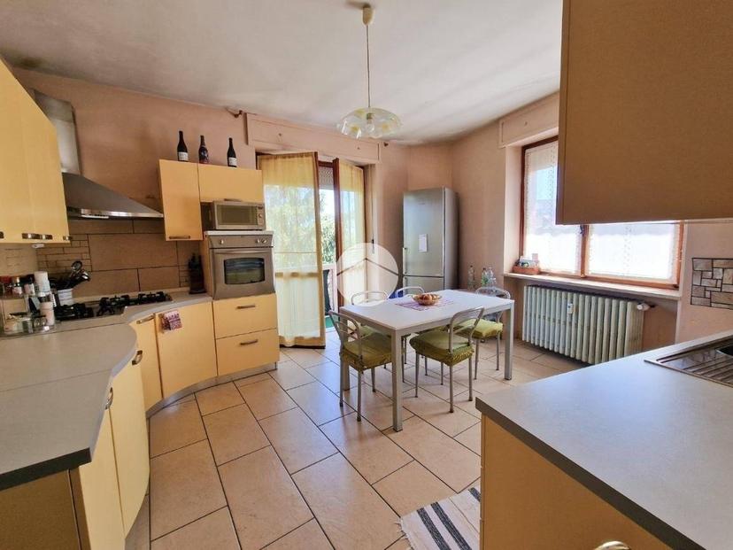 Trilocale piazza Rino Rossino 6, Centro, San Damiano d'Asti — foto 10 di 22